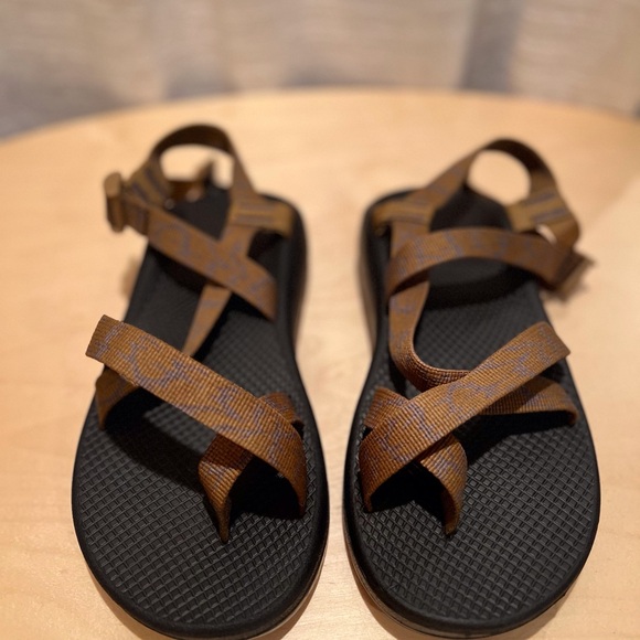 Classic Chaco Sandals - Picture 1 of 6